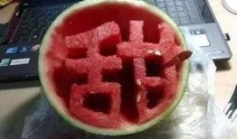 汉子吃瓜,揭秘“吃瓜群众”背后的文化现象