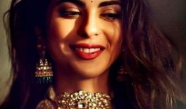 伊莎俱乐部吃瓜