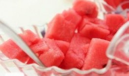 吃瓜大便出血,吃瓜大便出血背后的惊人真相