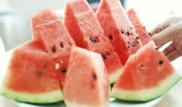 专业团队吃瓜视频,揭秘专业团队吃瓜背后的精彩瞬间