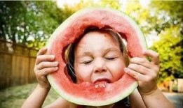 吃瓜扑克脸,揭秘娱乐圈背后的真实故事