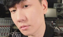 林俊杰吃内瓜,瓜果飘香，内瓜美食之旅